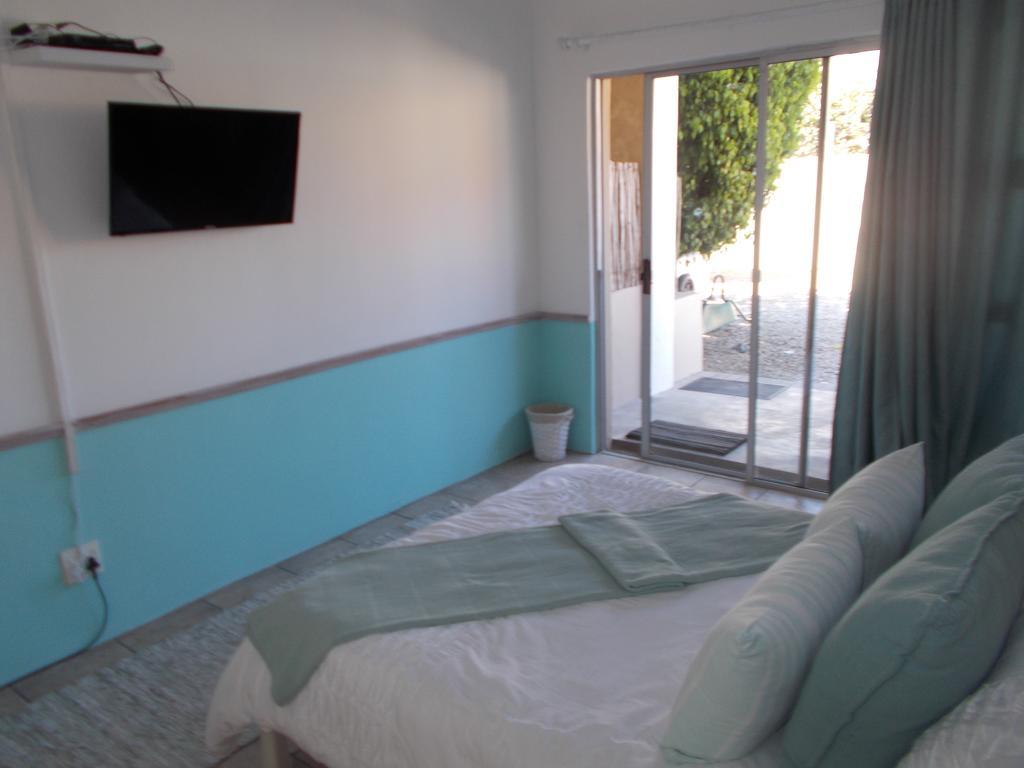 Due South Guest House Langebaan Exteriör bild